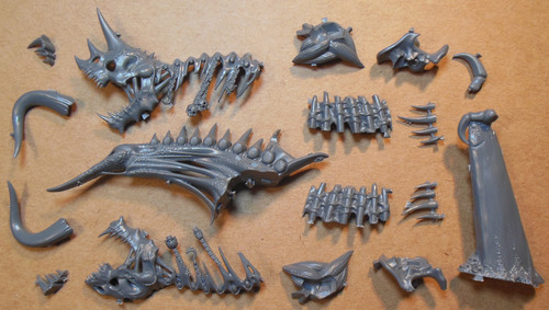 Zombie dragon testa collo - testa,